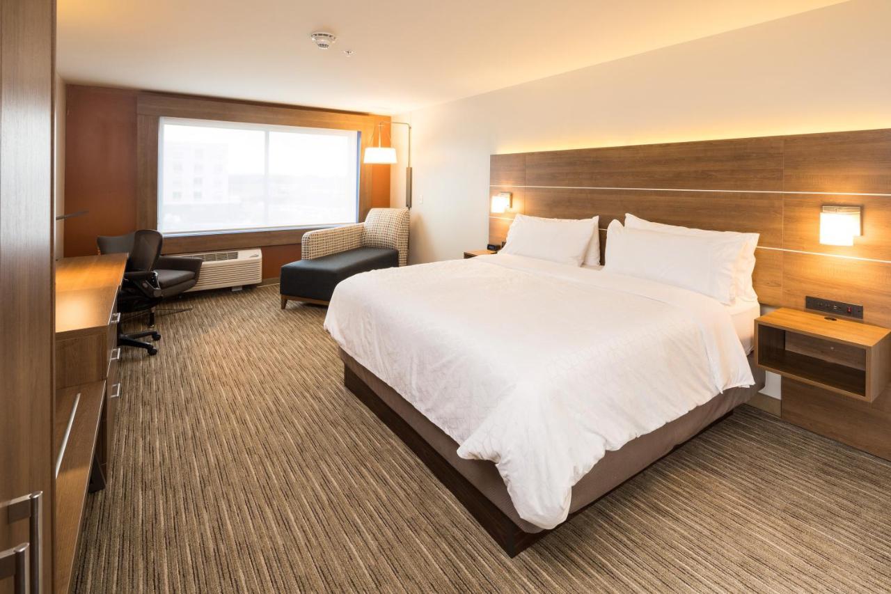 Holiday Inn Express & Suites Alpena - Downtown By Ihg Eksteriør bilde