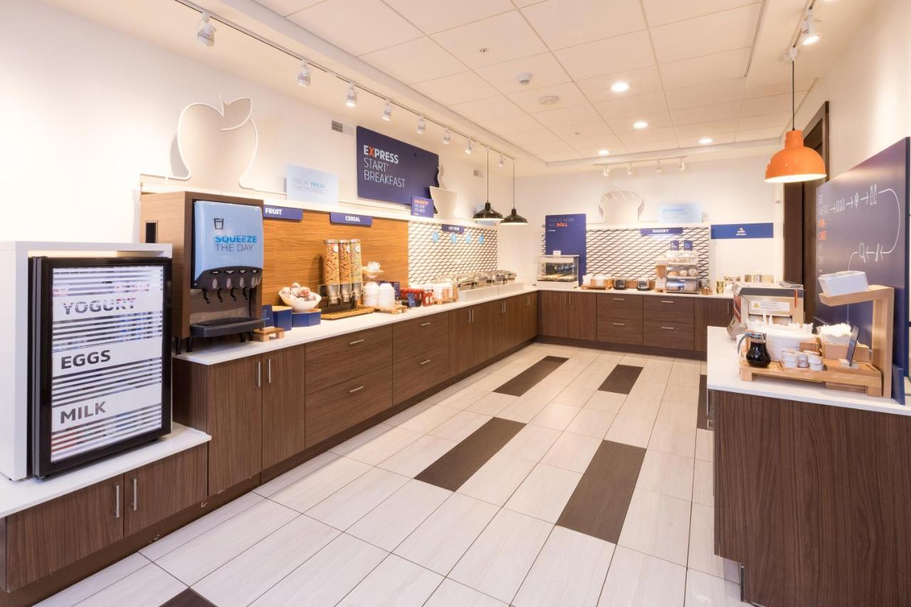Holiday Inn Express & Suites Alpena - Downtown By Ihg Eksteriør bilde