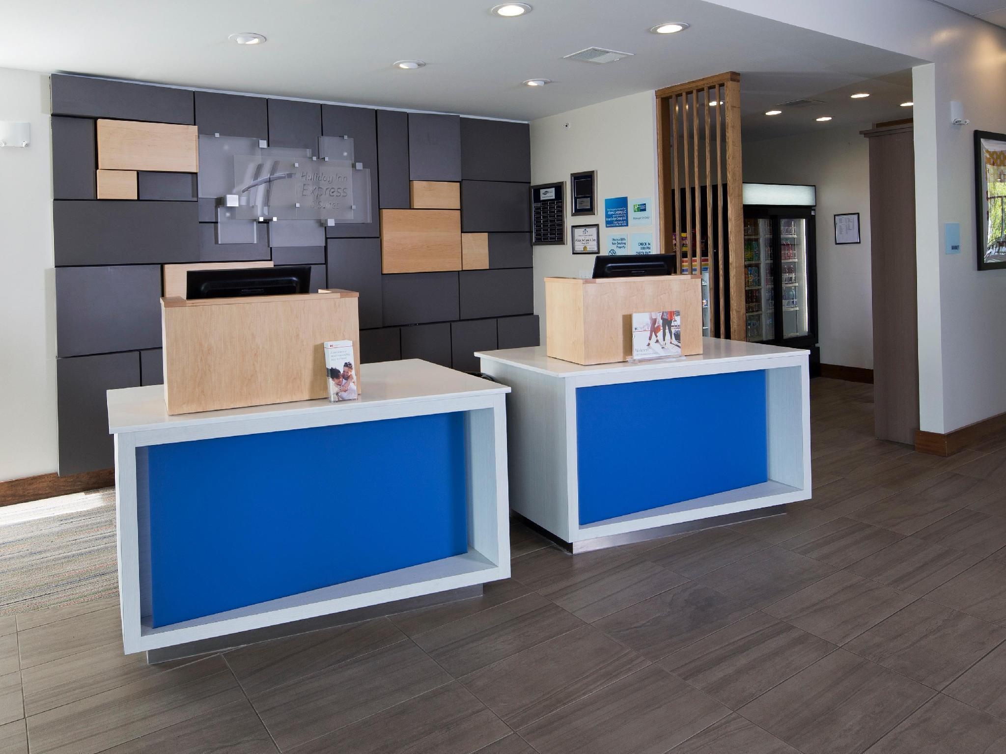 Holiday Inn Express & Suites Alpena - Downtown By Ihg Eksteriør bilde
