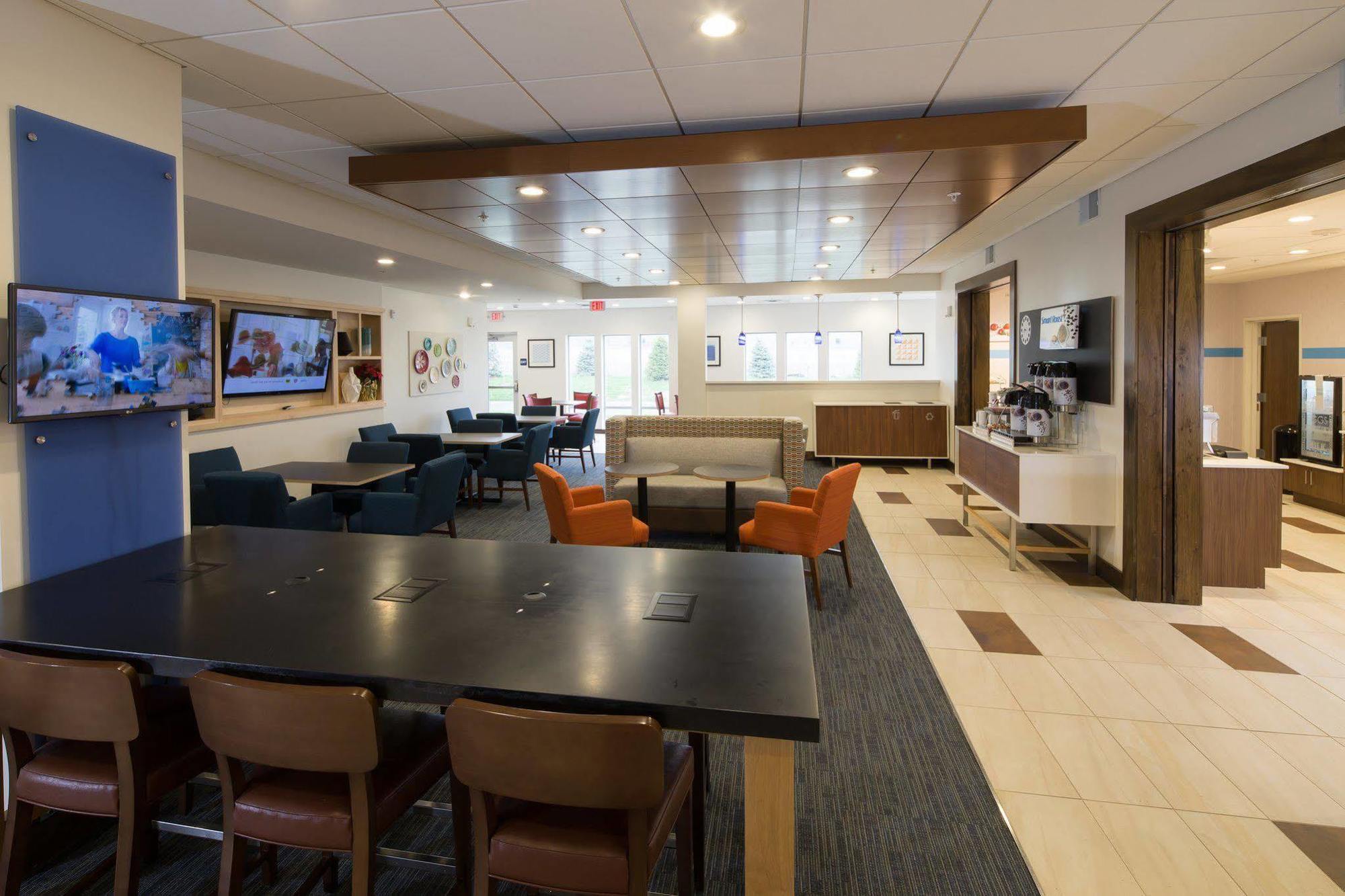 Holiday Inn Express & Suites Alpena - Downtown By Ihg Eksteriør bilde